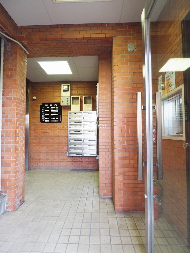 ライオンズマンション蓮沼　エントランスホール